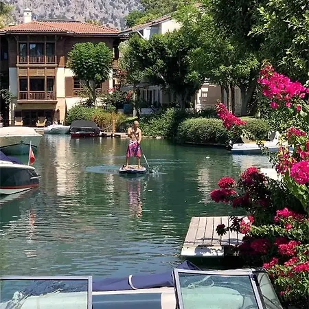 Sea Canal Townhouse Вилла Гёчек