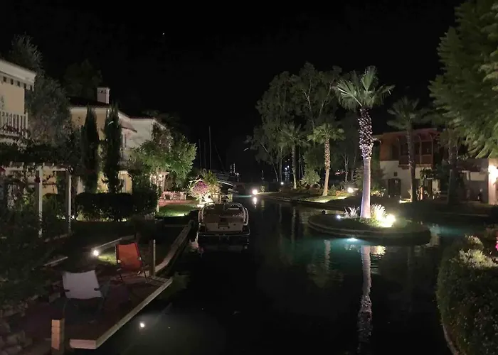 Sea Canal Townhouse Vilă Göcek