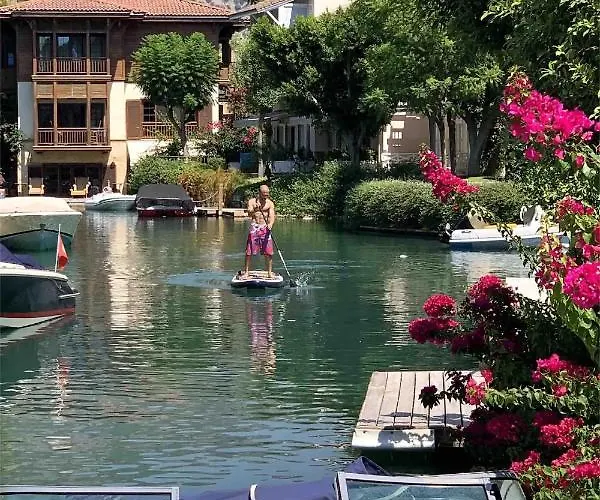 Sea Canal Townhouse Vilă Göcek