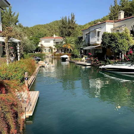 Willa Sea Canal Townhouse Göcek