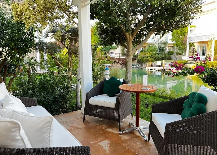 Sea Canal Townhouse Vila